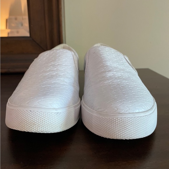 PUMA Women's Tustin Slip On Golf Shoes in Iridescent White Size 9 - Picture 2 of 9